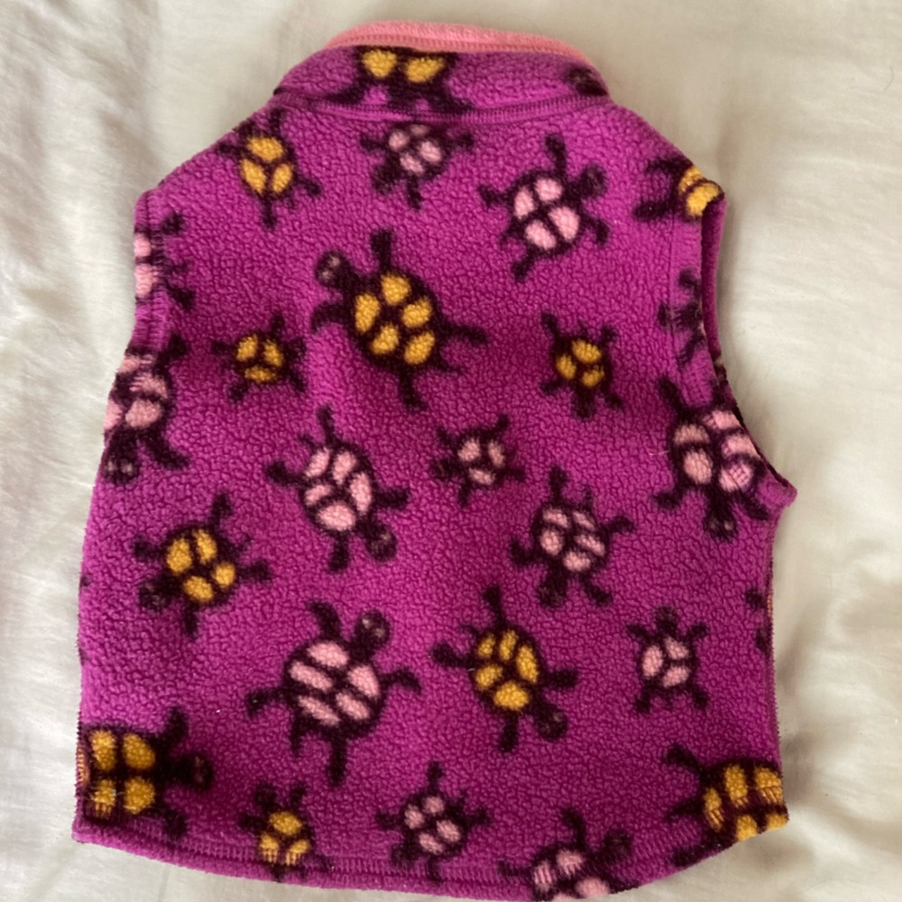 Patagonia Purpley-pink Turtle Fleece Vest - Picture 2 of 8